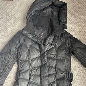 Beautiful Lululemon Jacket, size 4
